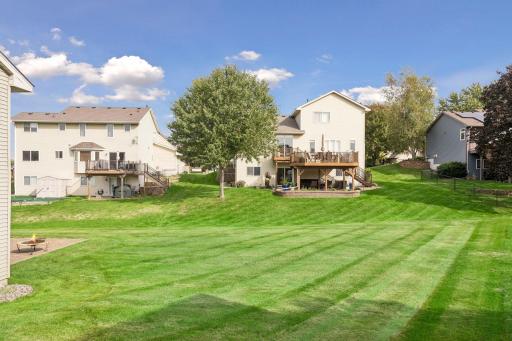 9332 Parkside Echo, Woodbury, MN 55125