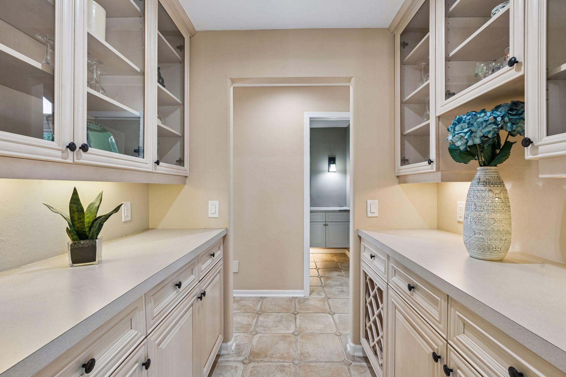 Main Floor Butler's Pantry