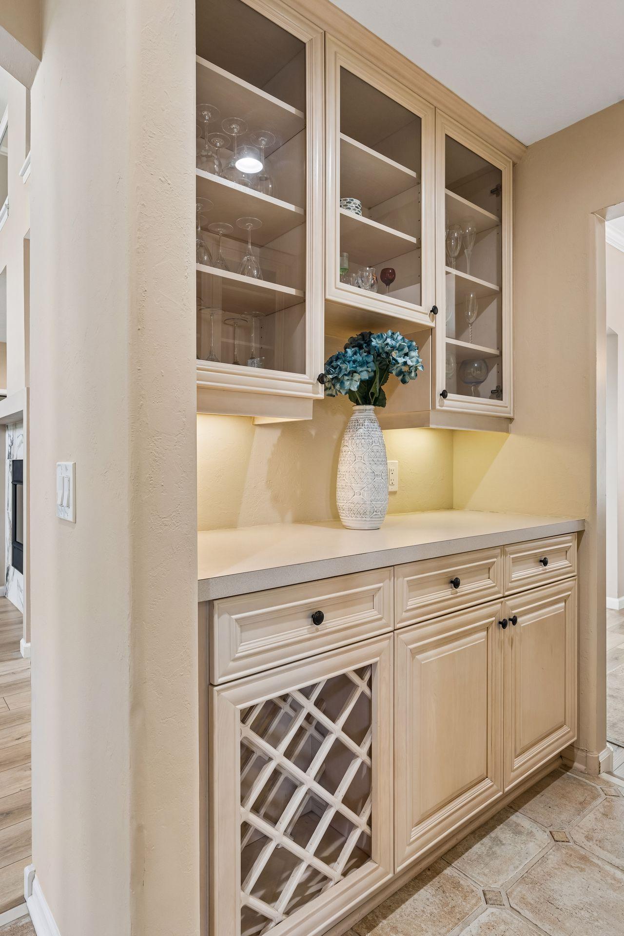 Main Floor Butler's Pantry