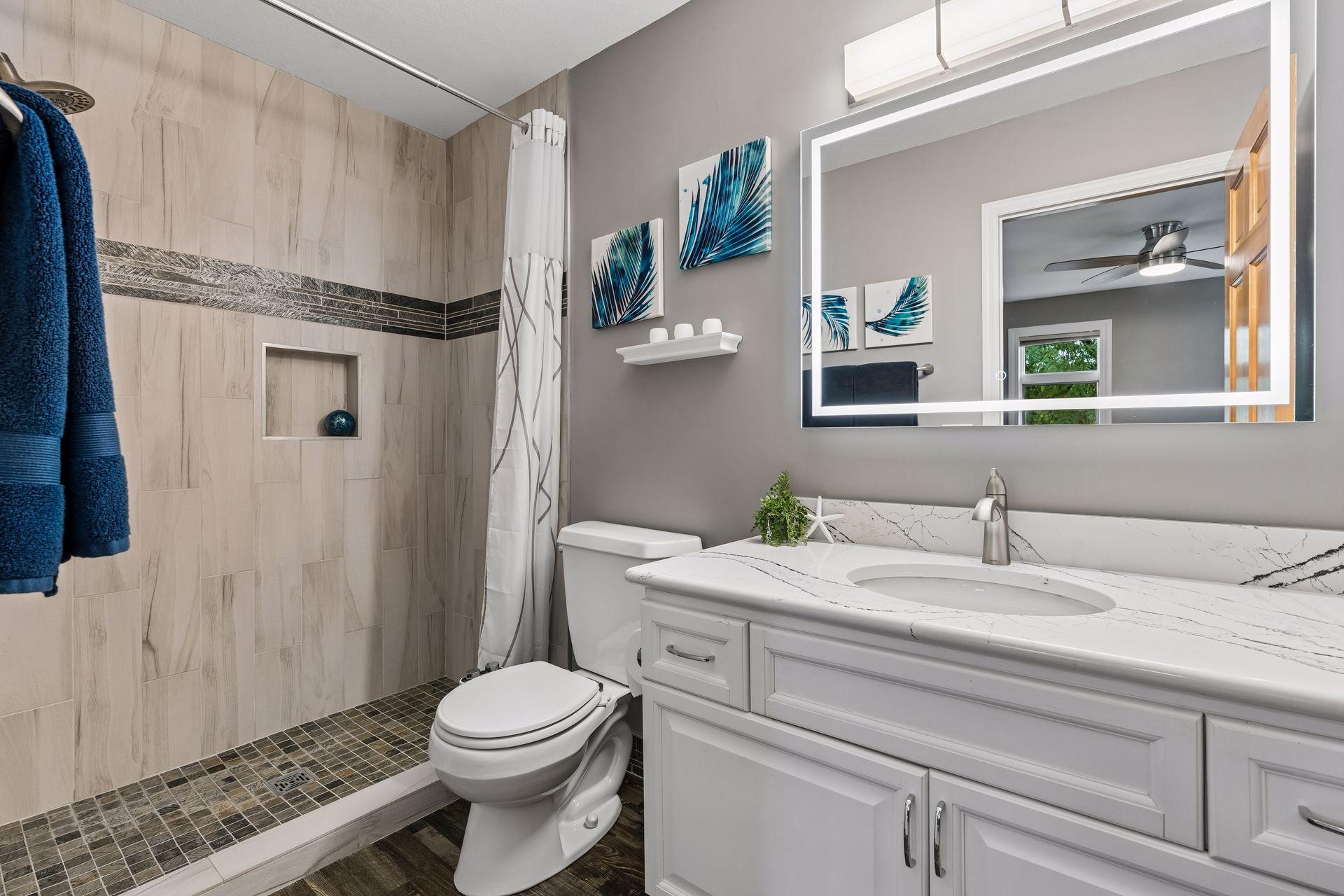 2nd Floor En-Suite 3/4 Bathroom