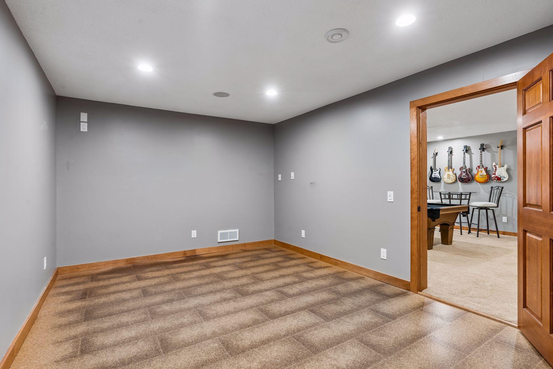 Lower Level Bonus Room (No Closet)