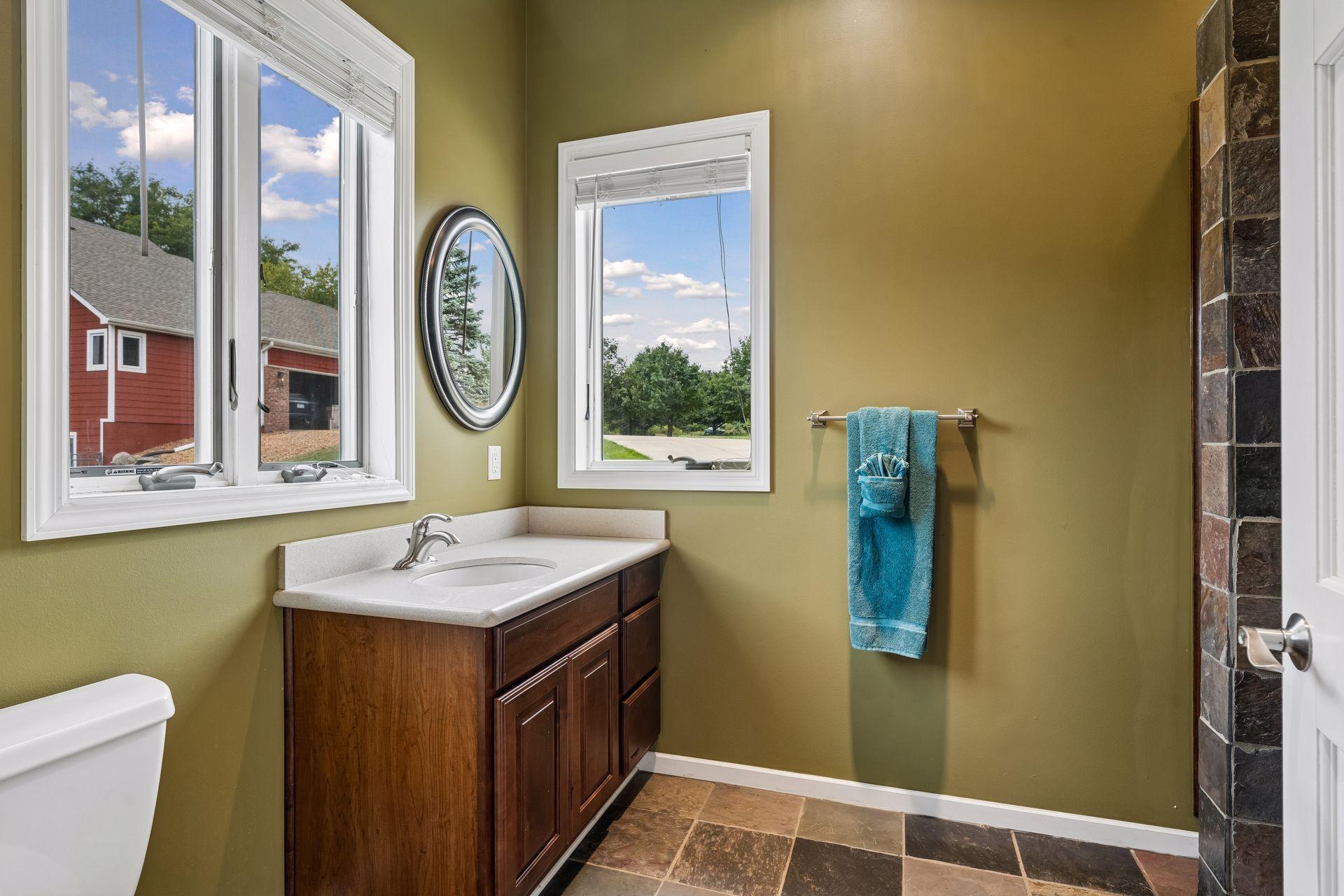 Pool House 3/4 Bath w/Shower