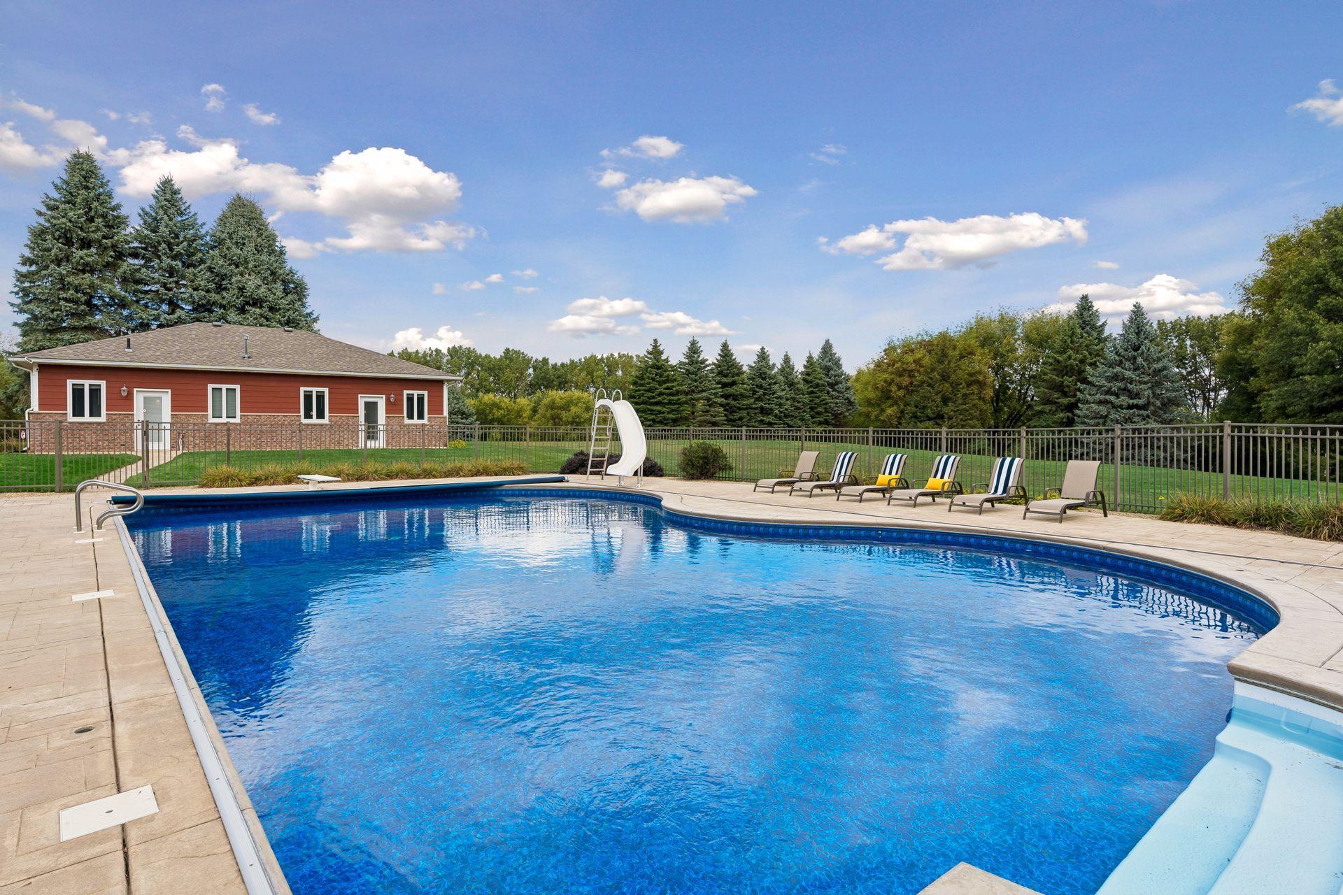 30'x50' - 12' Deep Pool