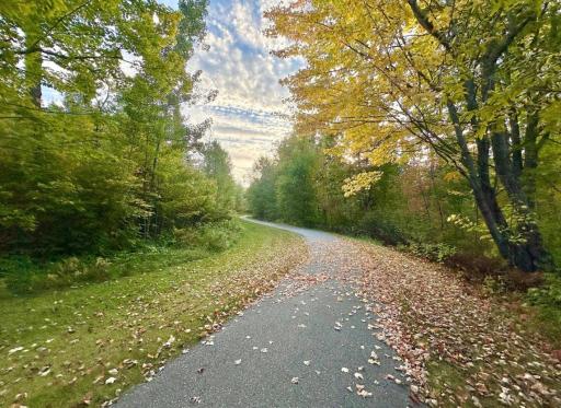 walking path to Hill City