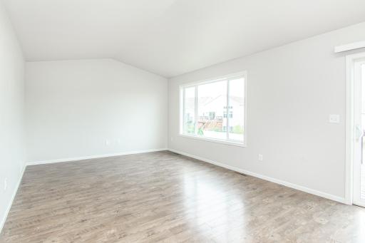 5913 58th Avenue S, Fargo, ND 58104