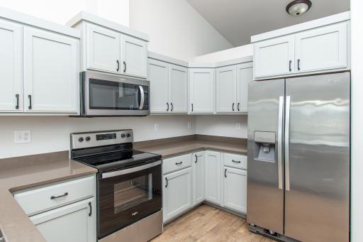5913 58th Avenue S, Fargo, ND 58104