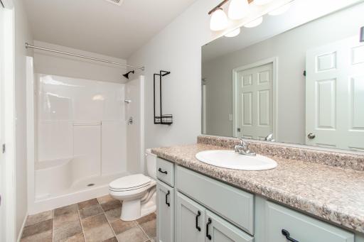 5913 58th Avenue S, Fargo, ND 58104