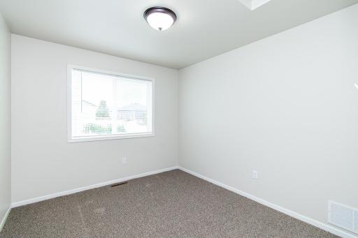 5913 58th Avenue S, Fargo, ND 58104