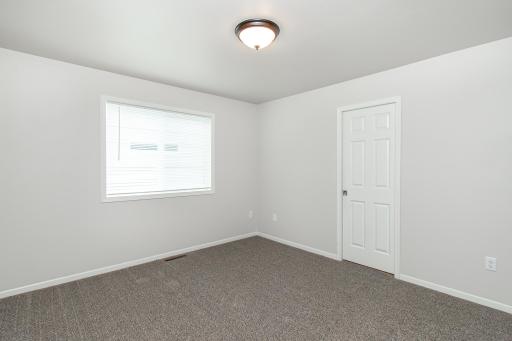 5913 58th Avenue S, Fargo, ND 58104