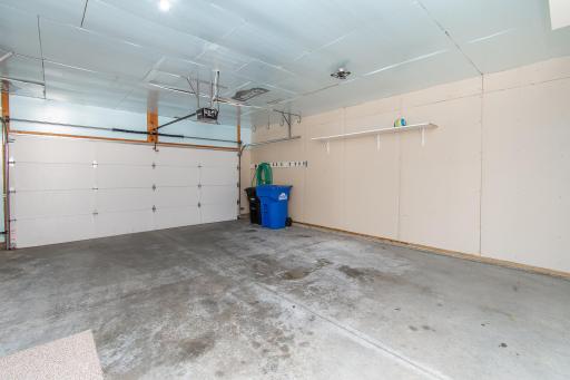 5913 58th Avenue S, Fargo, ND 58104