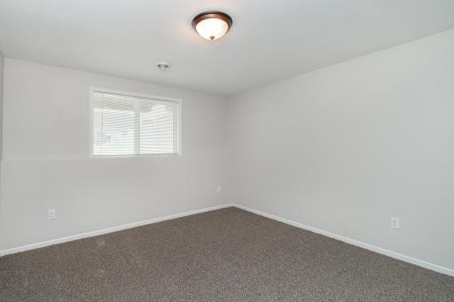 5913 58th Avenue S, Fargo, ND 58104