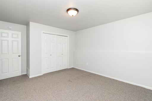5913 58th Avenue S, Fargo, ND 58104