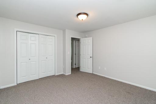 5913 58th Avenue S, Fargo, ND 58104
