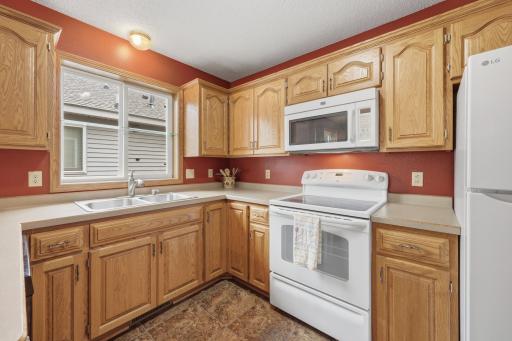 919 Willow Grove Circle, Waite Park, MN 56387