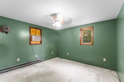 5063 Henriette Road, Grasston, MN 55030