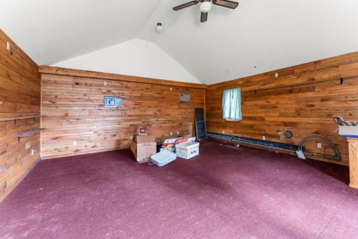 5063 Henriette Road, Grasston, MN 55030