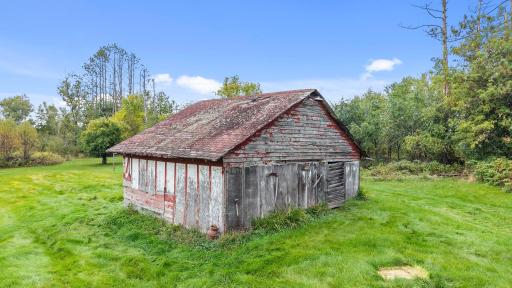 5063 Henriette Road, Grasston, MN 55030