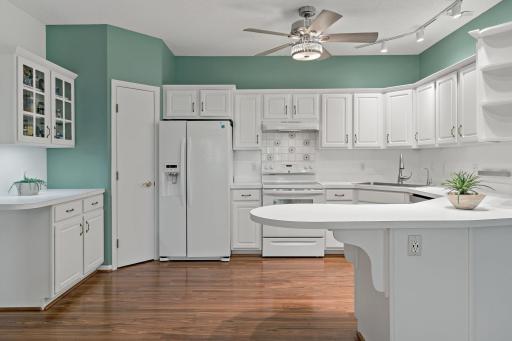 Lots of counterspace for easy meal preparation and good storage space.