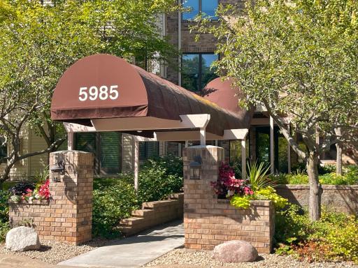 5985 Rowland Road, 308, Minnetonka, MN 55343