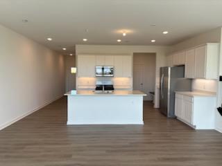 Photo's Represent Hadley Floor Plan Previously Built in Community. Room Dimensions and Locations Will Be The Same But Selections and Finishes May Vary.
