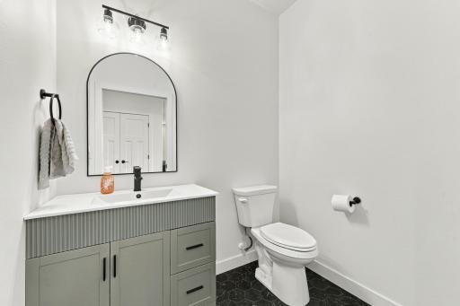 1/2 bath
