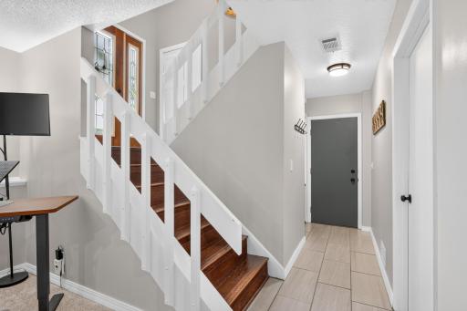2222 Black Oak Drive, Minnetonka, MN 55305