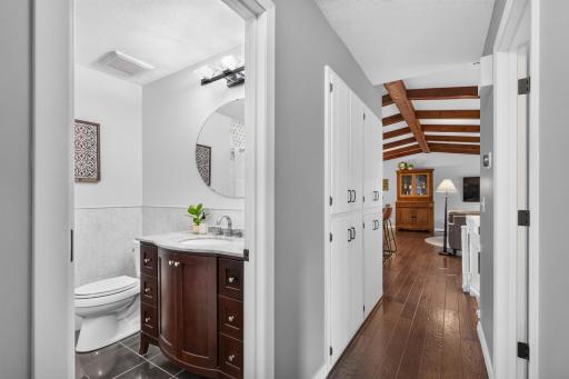 2222 Black Oak Drive, Minnetonka, MN 55305