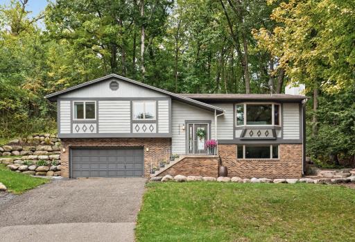 2222 Black Oak Drive, Minnetonka, MN 55305