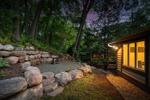 2222 Black Oak Drive, Minnetonka, MN 55305
