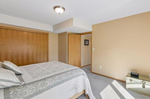 16738 Ides Circle, Lakeville, MN 55044