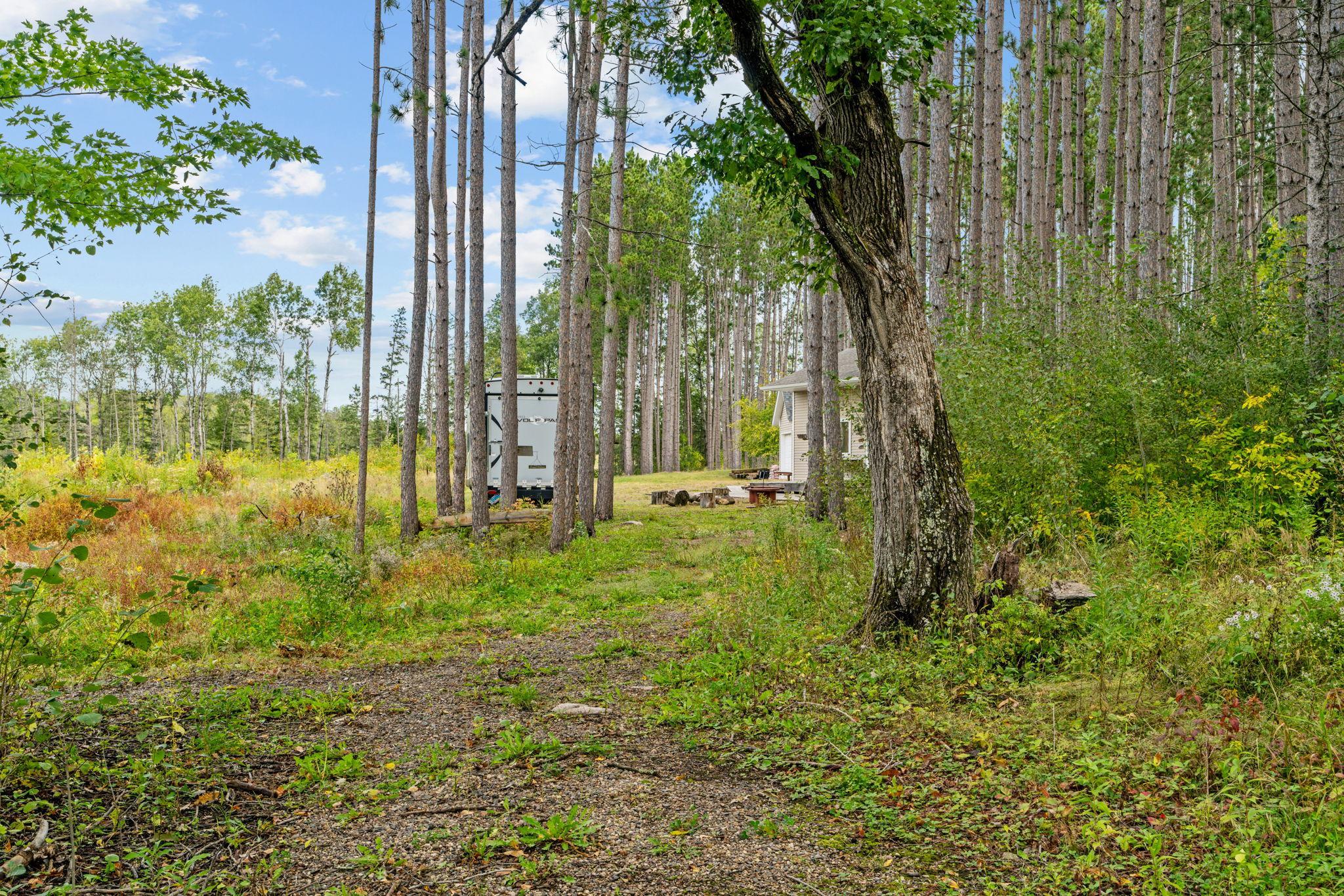 6-web-or-mls-18965 124th Ln-6.jpg