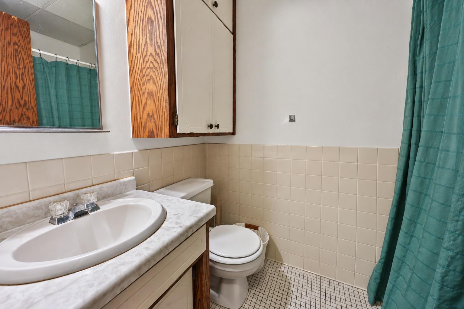 Bathroom.jpeg