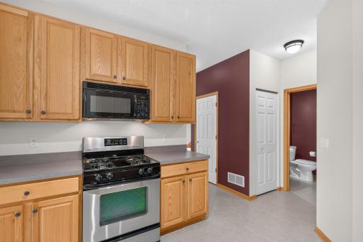 16875 90th Court N, Maple Grove, MN 55311