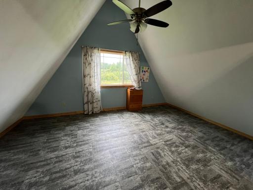 Possible bedroom or bonus room no closet.jpeg