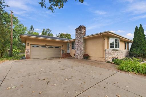 1436 E Old Shakopee Road, Bloomington, MN 55425