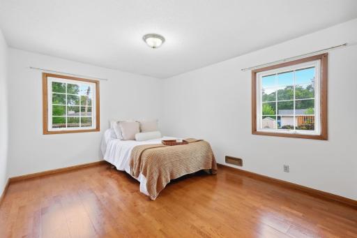 1436 E Old Shakopee Road, Bloomington, MN 55425