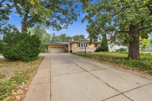 1436 E Old Shakopee Road, Bloomington, MN 55425