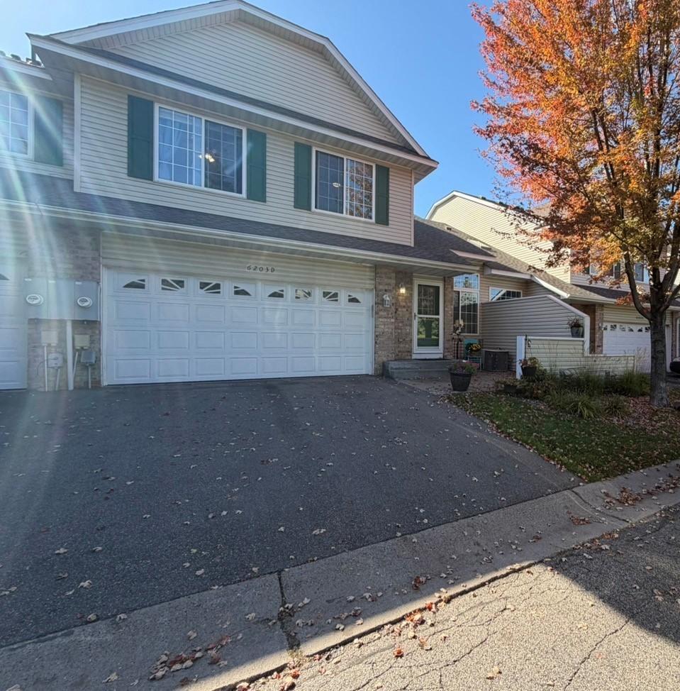 Property photo for 6203 Courtly Road, D, Woodbury, MN 55125