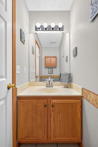 6203 Courtly Road, D, Woodbury, MN 55125