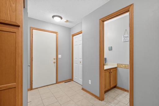 6203 Courtly Road, D, Woodbury, MN 55125