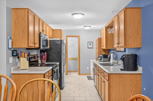 6203 Courtly Road, D, Woodbury, MN 55125