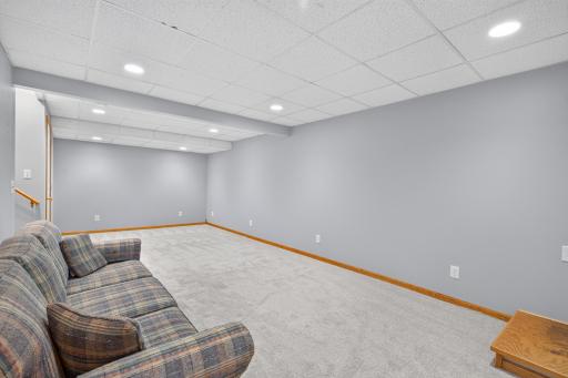 6203 Courtly Road, D, Woodbury, MN 55125