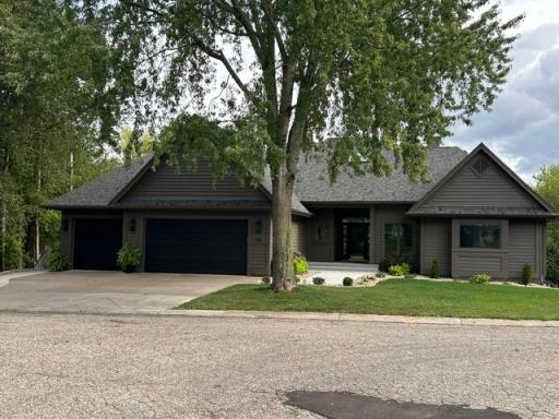 550 Pine Ridge Court, New Richmond, WI 54017