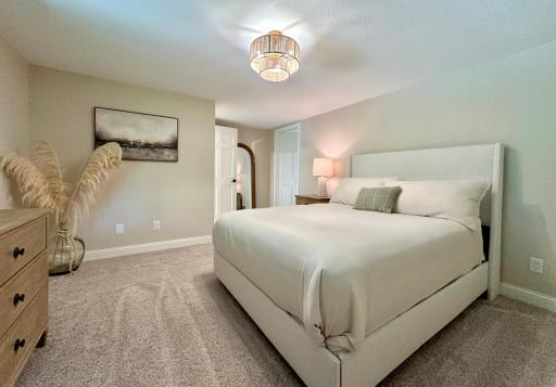 550 Pine Ridge Court, New Richmond, WI 54017
