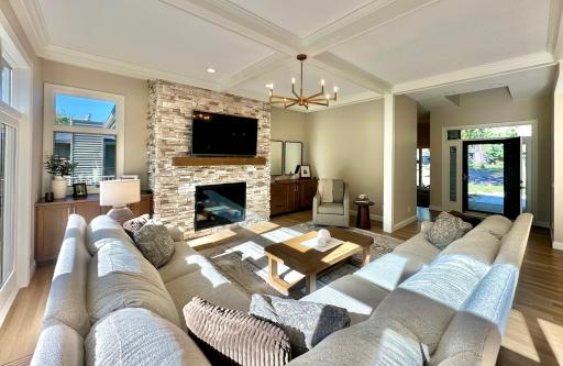 550 Pine Ridge Court, New Richmond, WI 54017