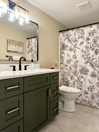 550 Pine Ridge Court, New Richmond, WI 54017