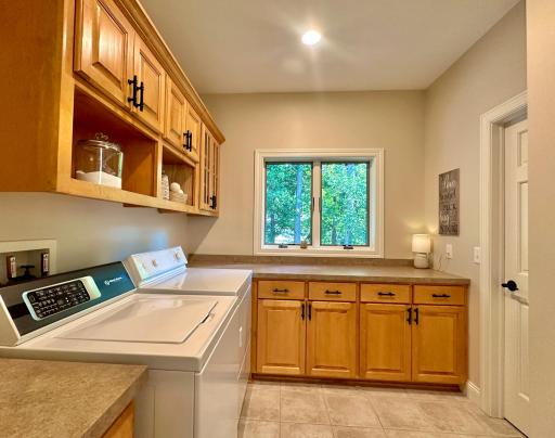 550 Pine Ridge Court, New Richmond, WI 54017