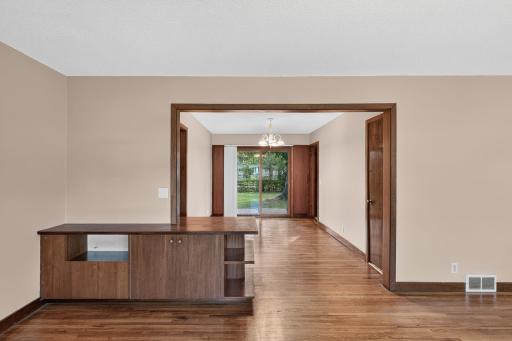 9107 14th Avenue S, Bloomington, MN 55425