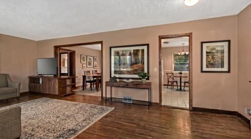 9107 14th Avenue S, Bloomington, MN 55425
