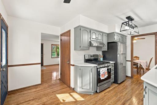 6006 Washburn Avenue N, Brooklyn Center, MN 55430